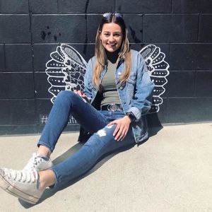 Meet your Posher, Alyssa